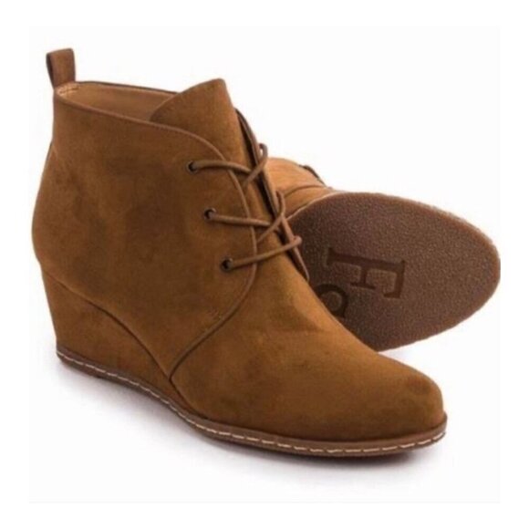 Franco Sarto Annabelle Camel Tan Wedge Ankle Booties Faux Suede Women's Size 6M - Picture 2 of 12